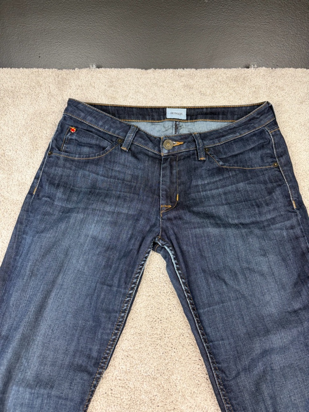 Hudson Jeans Women’s Size 29  Bacara Straight Flood Cuff Excellent - Picture 3 of 10